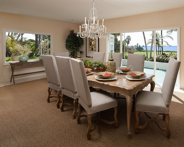 1685 Fernald Point Lane dining room, a Montecito beachfront home