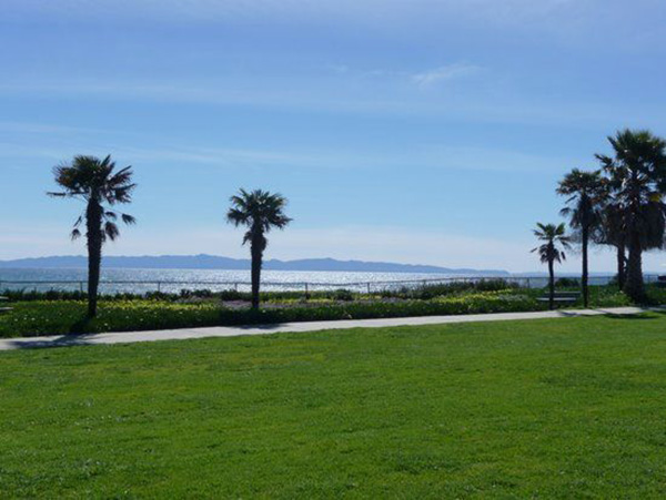1222 Shoreline Drive, an oceanfront Santa Barbara home